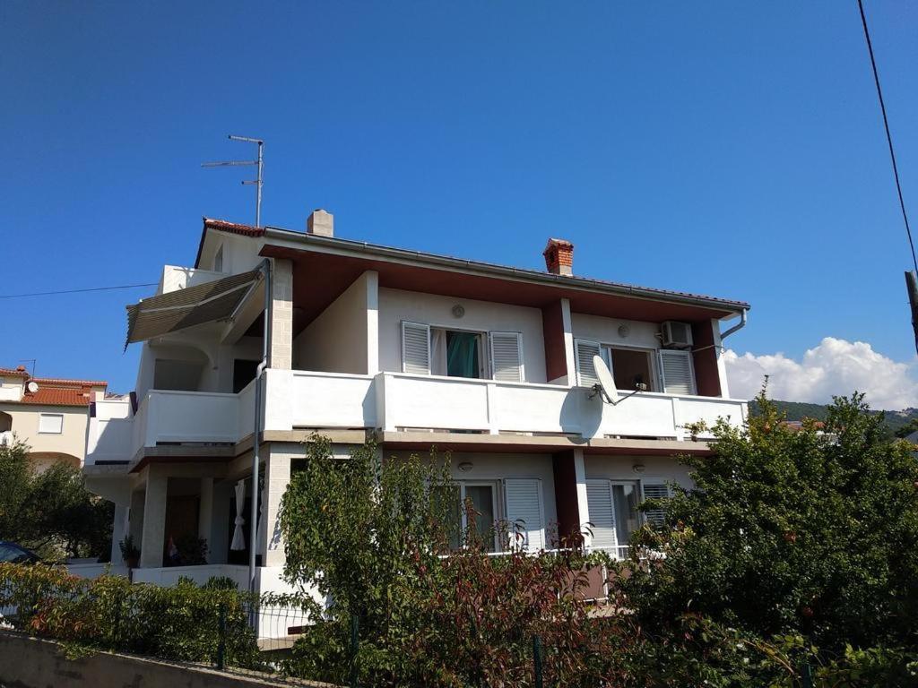 Apartman Franelic Banjol Exterior photo